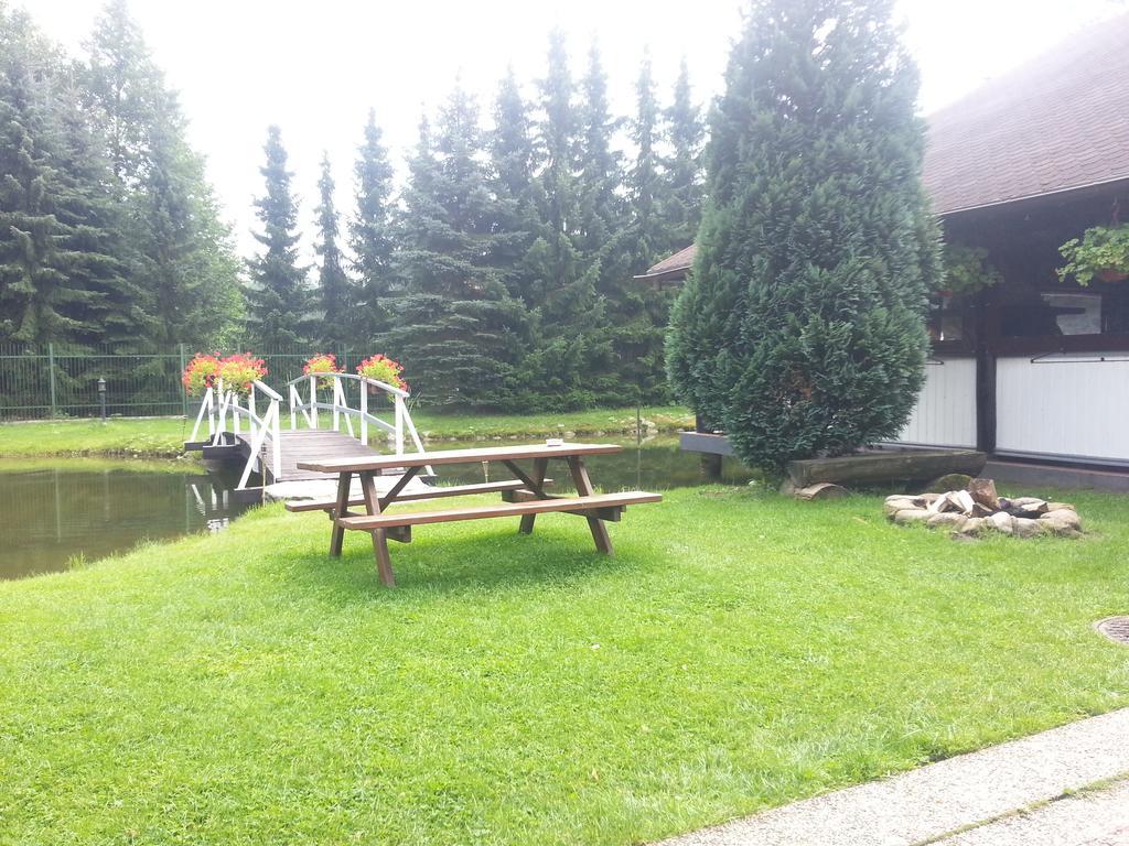 Uroczysko Bed & Breakfast Jastrowie Екстериор снимка